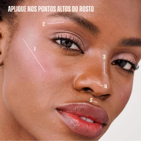 Benefit Cookie Highlighter   Pó Iluminador Golden Pearl, Brilho Sofisticado e Buildable - Imagem 5