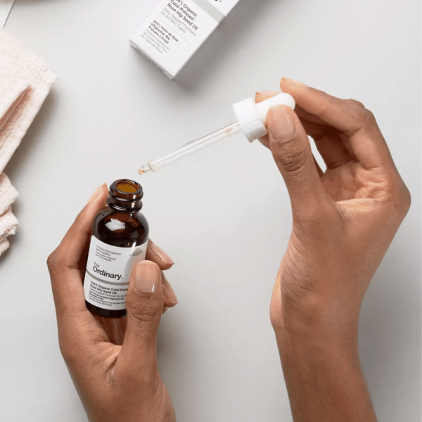 The Ordinary Rosa Mosqueta 100% Organic Cold-Pressed Rose Hip Seed Oil 30ml - Nutrição e regeneração para a pele - Imagem 3