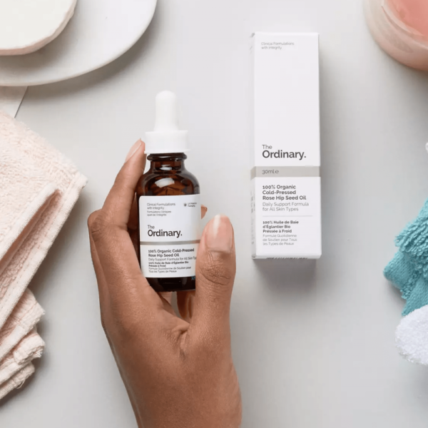 The Ordinary Rosa Mosqueta 100% Organic Cold-Pressed Rose Hip Seed Oil 30ml - Nutrição e regeneração para a pele - Imagem 2